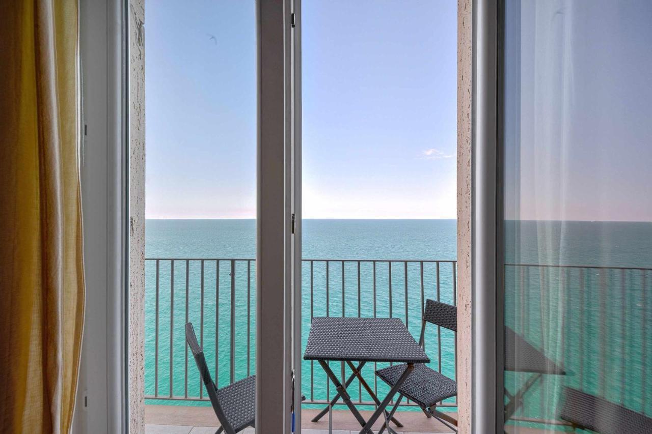 Amoredimare Casa Vacanze โปลีญาโนอามาเร ภายนอก รูปภาพ