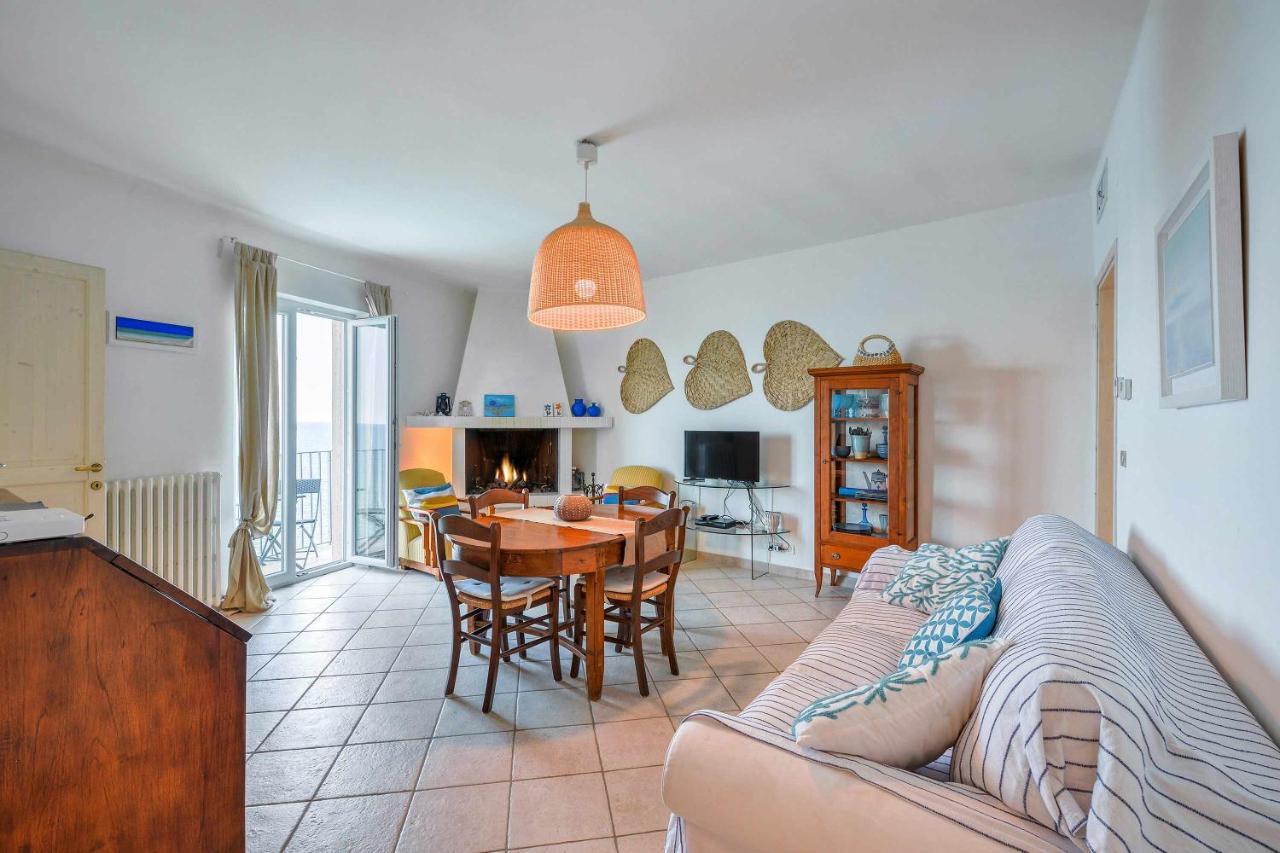 Amoredimare Casa Vacanze โปลีญาโนอามาเร ภายนอก รูปภาพ